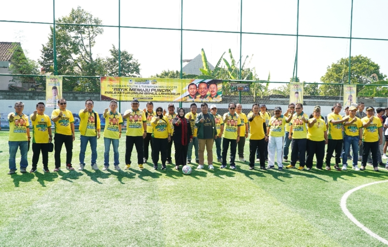 Suasana pembukaan Bahlil Mini Soccer Zona 2 Madiun Raya. (Insani/Jurnas.net)