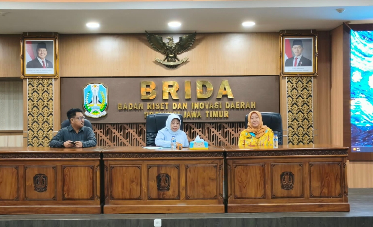 Yayasan Generasi Inovatif Tunas Unggul (YAGITU) saat melaporkan ke BRIDA Jatim terkait pola konsumsi gula masyarakat Jawa Timur. (Insani/Jurnas.net)