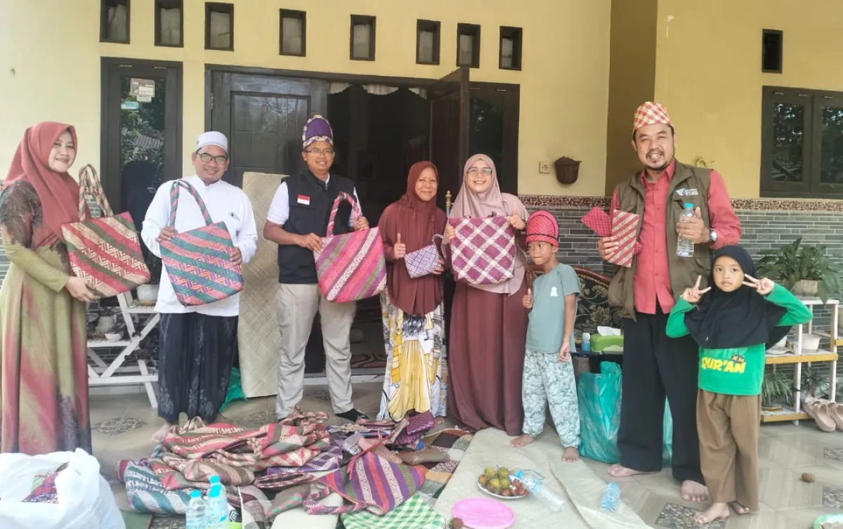 Tikar Pandan Bawean Resmi Jadi WBTbI 2026, Pemdes Gunungteguh Ingin Jadi Etalase Budaya Gresik