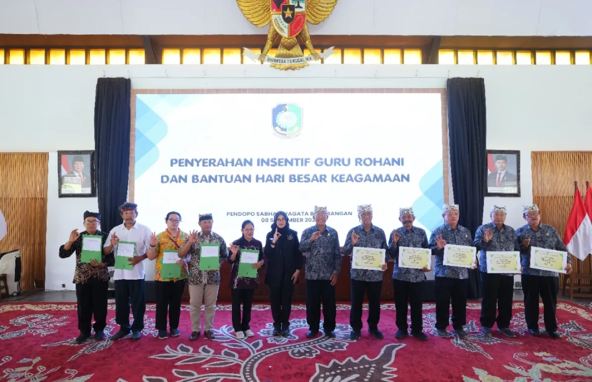 Guru Rohani Lintas Agama di Banyuwangi Dapat Insentif Rp700.000, Bupati Ipuk: Perkuat Karakter Anak