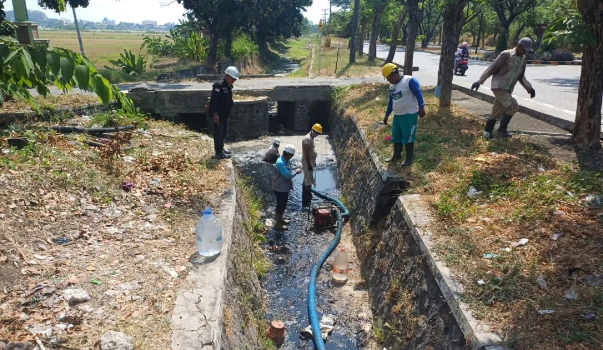 SIER Respons Cepat Dugaan Luberan Air Limbah, Saluran Langsung Dicek dan Dibersihkan
