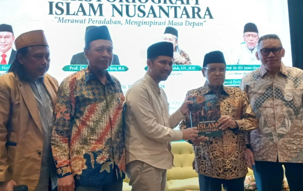 Jelang Hari Santri 2026, LPOI Luncurkan Buku Historiografi Islam Nusantara di Surabaya
