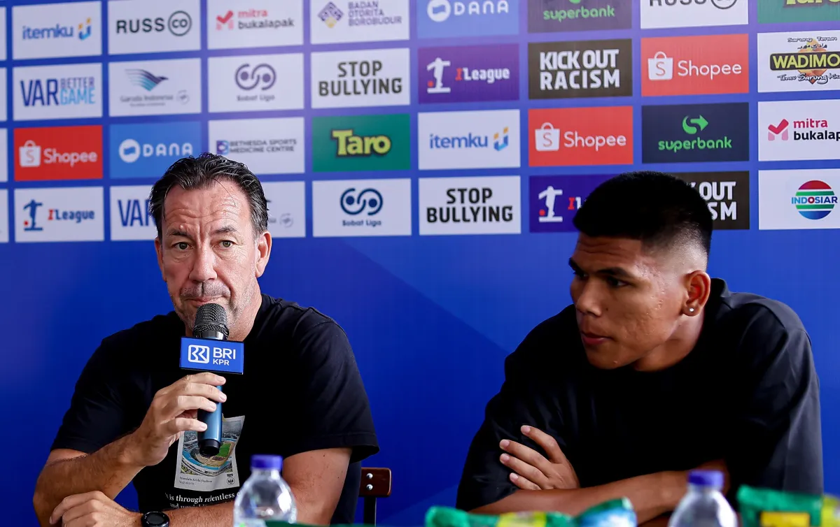 PSIM Yogyakarta Pecat Jean Paul van Gastel dari Kursi Pelatih