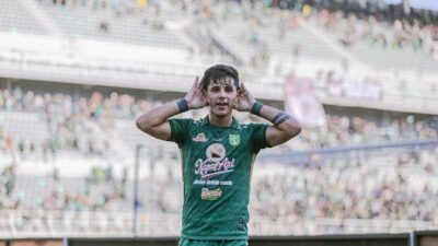 Persebaya Surabaya Pecundangi Arema FC Skor 3-1