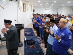 AHY Bersama Para Kader Salat Ghaib Untuk Umat Muslim di Palestina