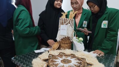 Mahasiswa Unusa Pamerkan Karya Wirausaha Inovatif