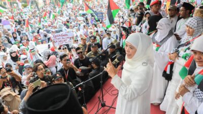 Pimpin Aksi Bela Palestina, Khofifah Ajak Masyarakat Dukung Lewat Doa dan Donasi