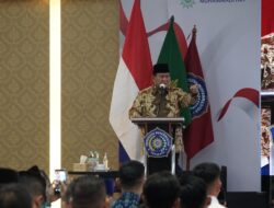 Prabowo Terima Anggota Kehormatan dari Muhammadiyah