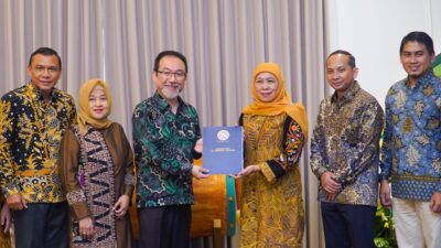 Khofifah Resmikan Unair Chapter Australia Untuk Tingkatkan Sinergi Antara Alumni 