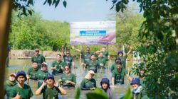 SIER Tanam 5.000 Bibit Mangrove di KRM Surabaya Untuk Implementasi Program TJLS