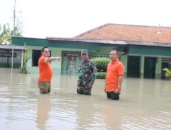 Pemprov Jatim Siapkan Parapet dan Tanggul Semi Permanen Atasi Luapan Kali Lamong