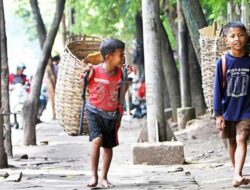 Tren Pekerja Anak di Jatim Naik Saat Gubernur Khofifah Menjabat, dari 1,56% Jadi 2,06% di 2024