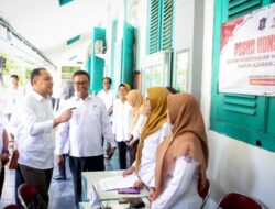 Surabaya Terapkan SPMB Digital/Online: Orang Tua Tak Perlu Antre di Sekolah