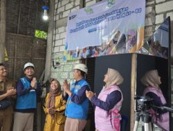 3.864 Rumah Warga Prasejahtera Kini Nikmati Listrik Jelang Hari Listrik Nasional ke-80