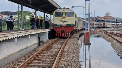 KAI Daop 8 Surabaya Dirubah Rute Perjalanan ke Selatan Imbas Jalur Tergenang
